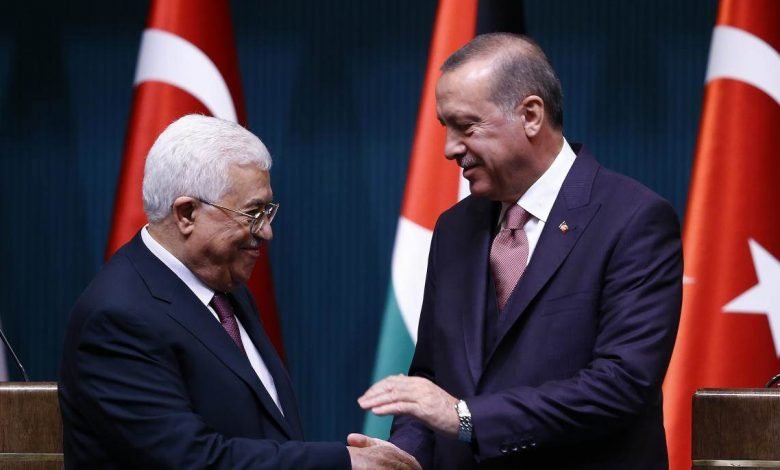 عباس في زيارة رسمية الى تركيا ولقاء مرتقب مع هنية بحضور أردوغان