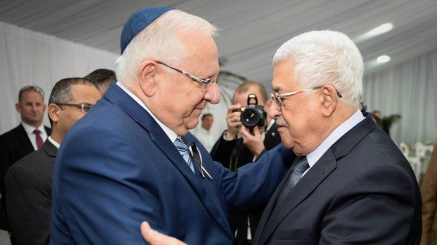 الرئيس الفلسطيني يهاتف نظيره الإسرائيلي بمناسبة انتهاء ولايته رئيساً للدولة