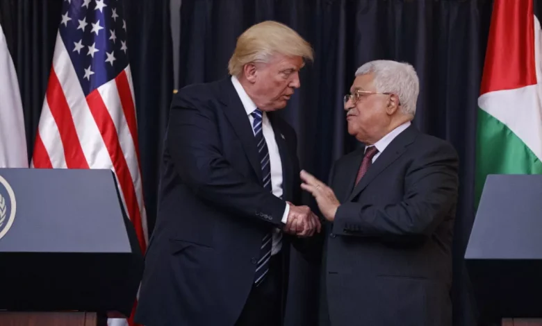ترامب ومحمود عباس